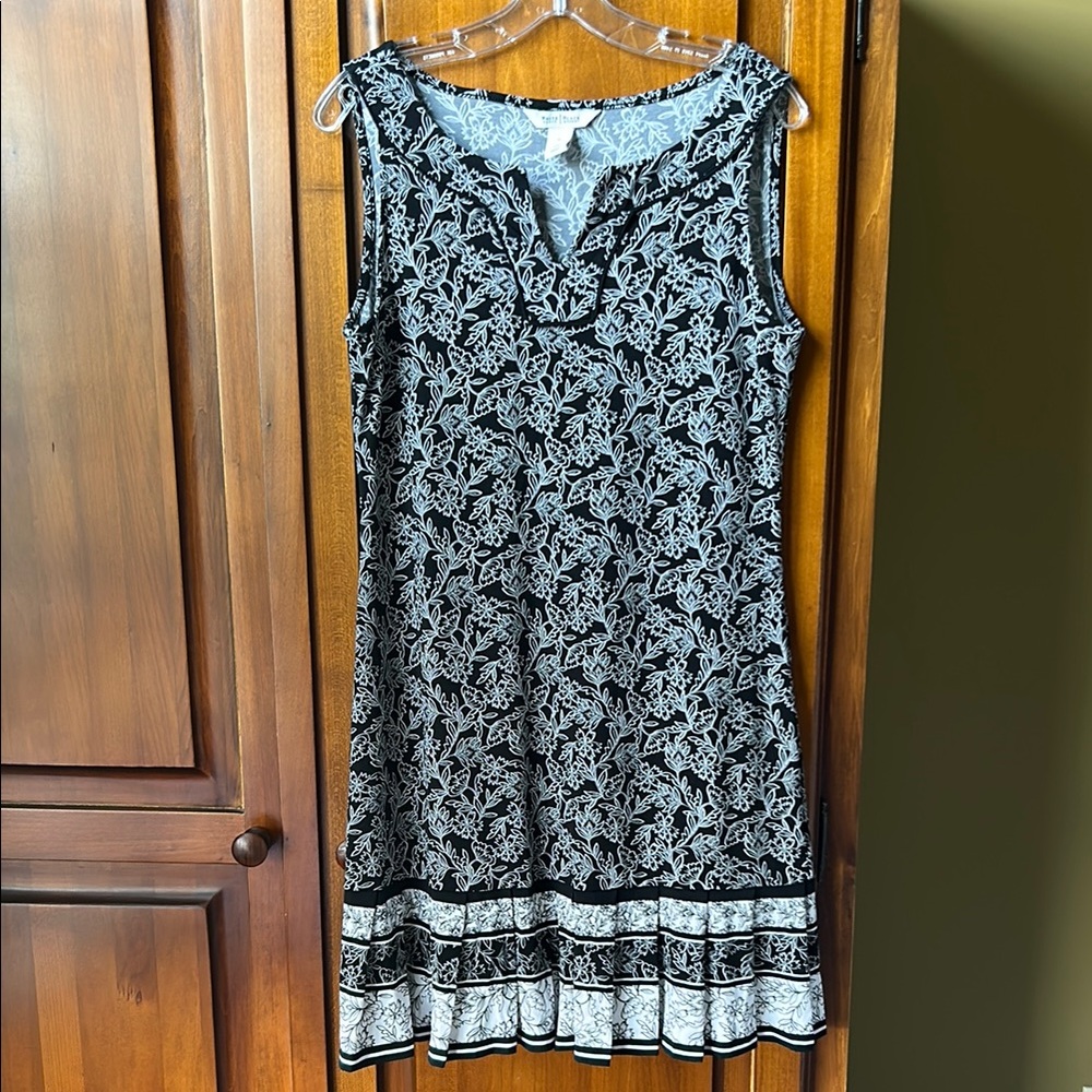 White House Black Market Floral Dress